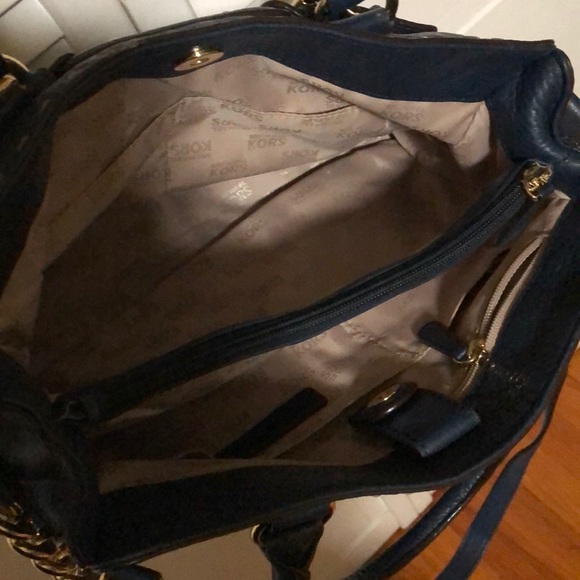 Navy blue Michael Kors bag - Picture 5 of 8